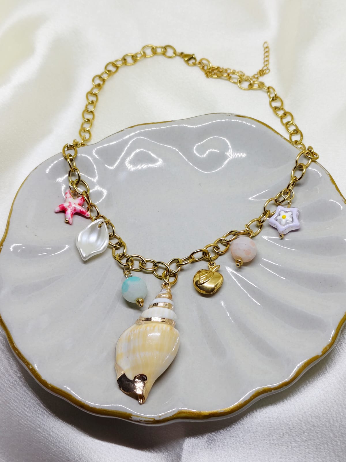 Ocean Shell Charm Bracelet for Women | Starfish & Sea Shell Gold Bracelet | Isha Elite